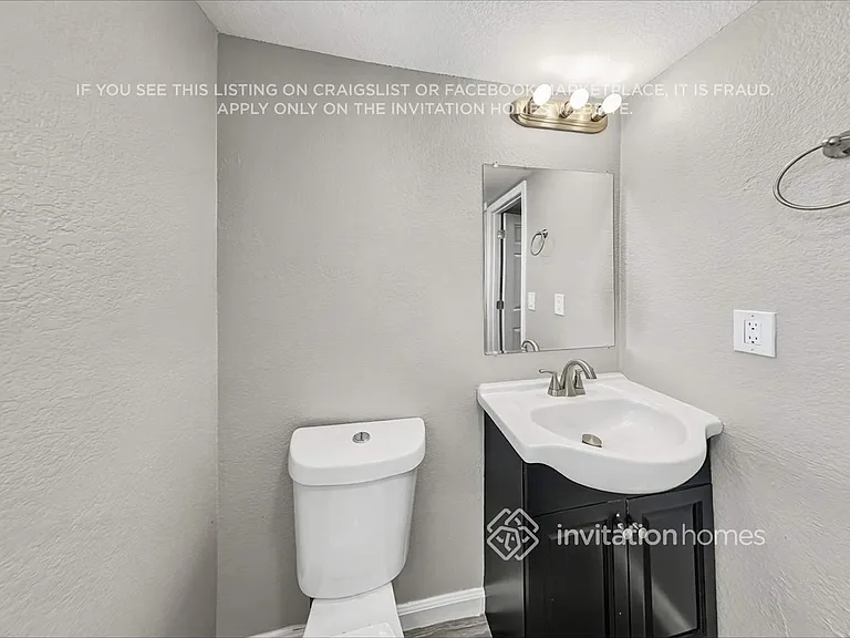5752 S Perth Pl — Photo 19