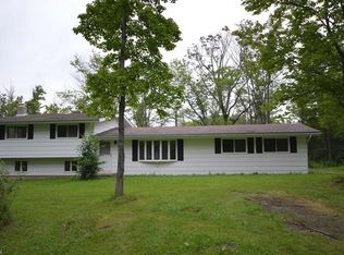 13630 Woodin Rd, Chardon, OH 44024