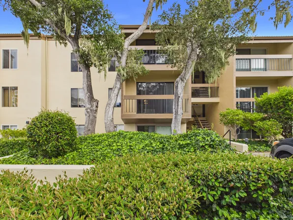 2208 Golden Oaks Ln, Monterey, CA 93940