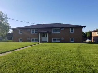 409 4th St NE, Mitchellville, IA 50169