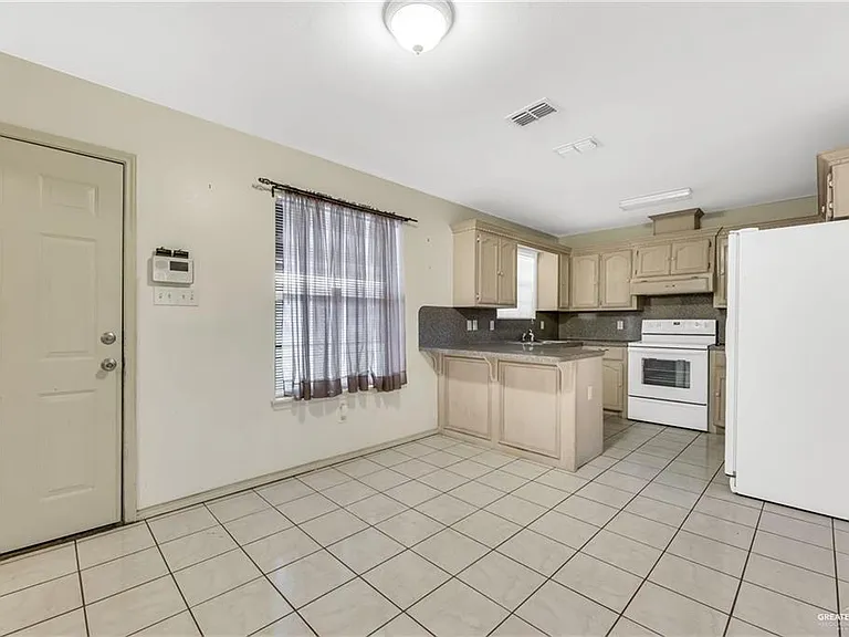 609 Via Sol Dr — Photo 13