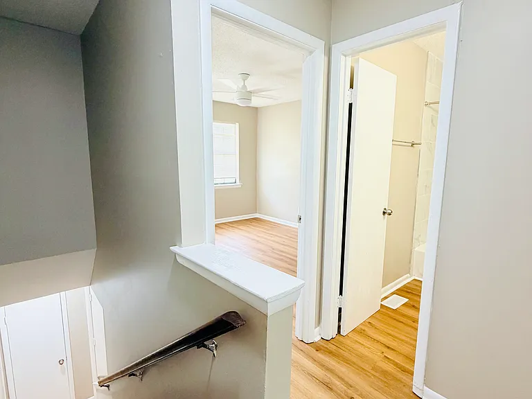 6 Almond Ct #5C — Photo 8