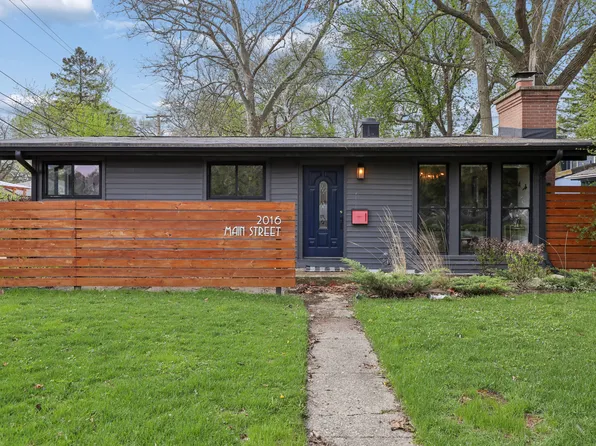 2016 Main St, Evanston, IL 60202