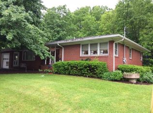 900 Day Hollow Rd, Endicott, NY 13760