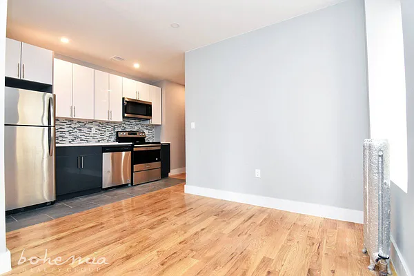 Rented by Bohemia Realty Group | media 19