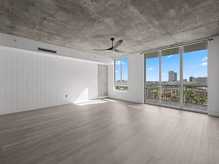 300 S Australian Ave #1103 — Photo 6