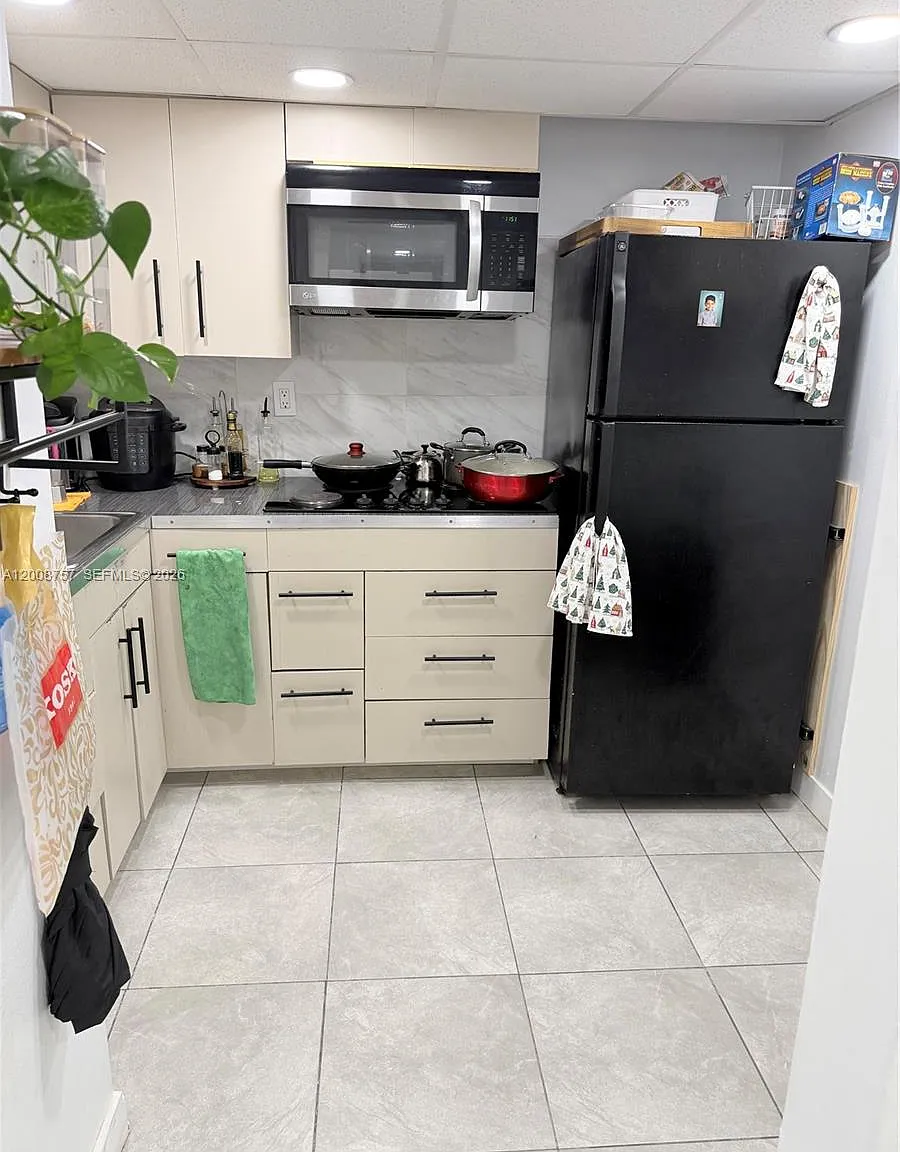 Montecarlo Condo — Photo 1