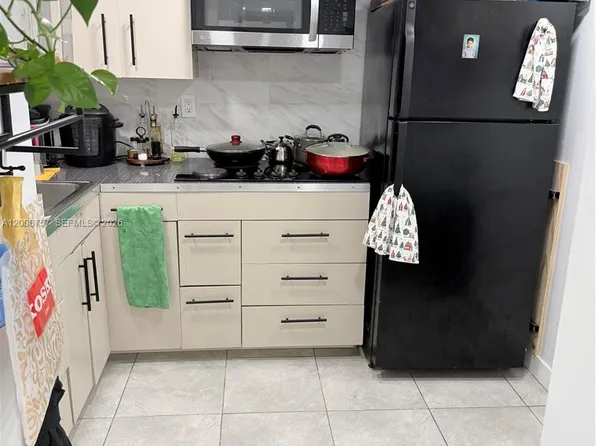 488 NW 165th Street Rd, Miami, FL