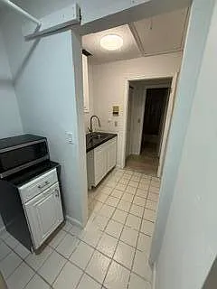 1227 Hyacinth Pl — Photo 3