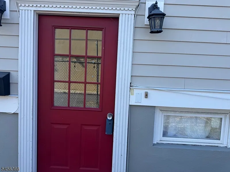 1 bed, 1.0 bath, $2,000 — Photo 2
