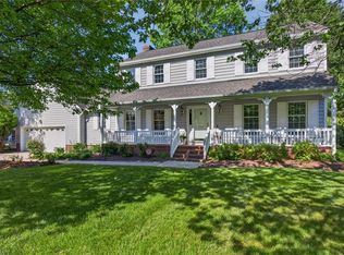 104 Meadowood Dr, Burlington, NC 27215