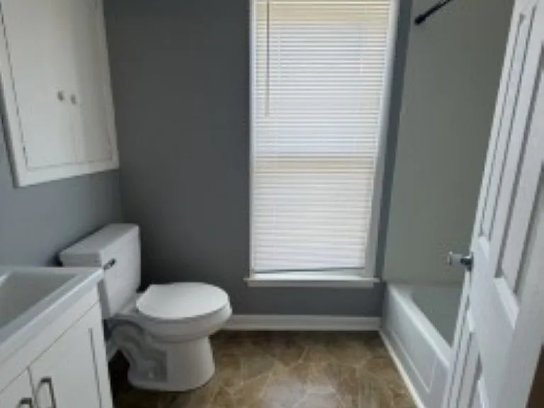 839 N Main St #841.5 — Photo 7