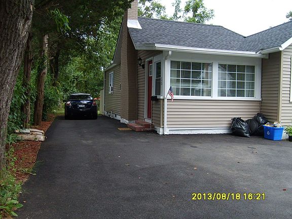 5th image of 50 9th Ave #House