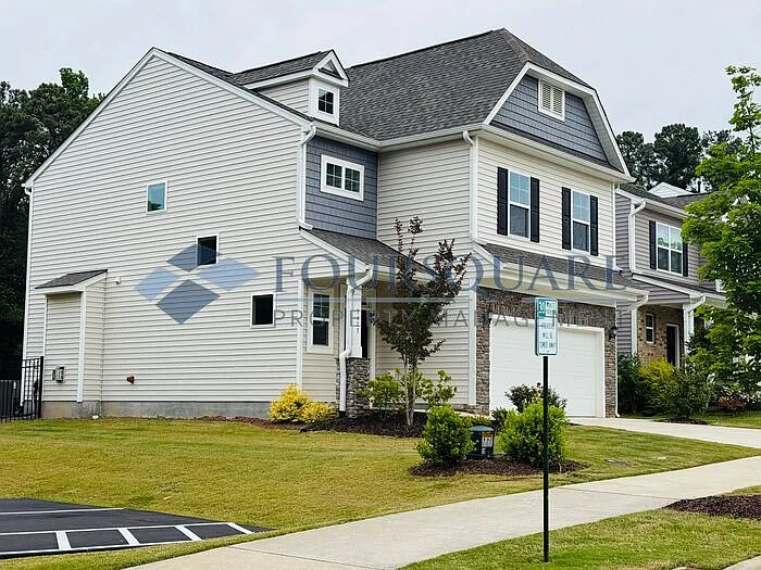 Building Photo - 3423 Piedmont Dr