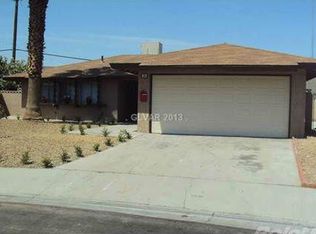 10 Shadow Ln, Las Vegas, NV 89106