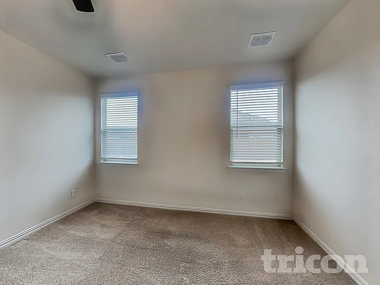 2401 Lalun Ln — Photo 7