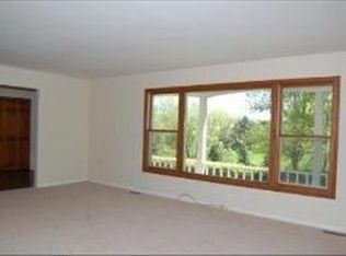 5654 Brighton Ln, Algonquin, IL 60102