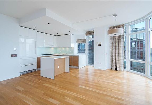 2nd image of 555 W 59th St APT 30A