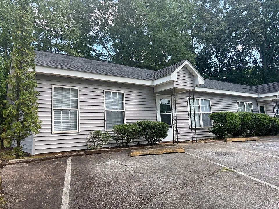 208 Sunnyside Dr