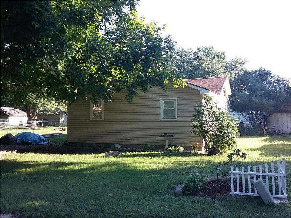 2nd image of 200 Tippecanoe Dr
