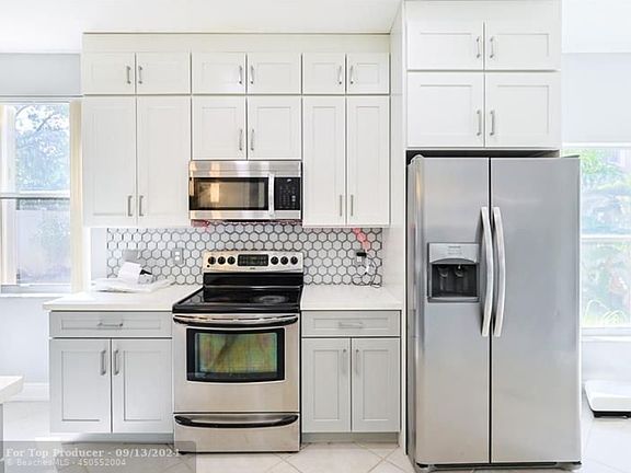5th image of 2788 SW 177th Ave #1
