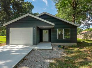 1819 W Adams St, Herrin, IL 62948