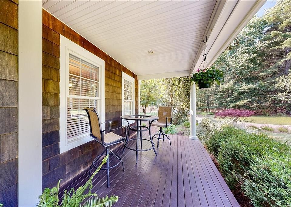 233 Bell Schoolhouse Rd, West Kingston, RI 02892 Zillow