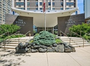 6147 N Sheridan Rd APT 5A, Chicago, IL 60660