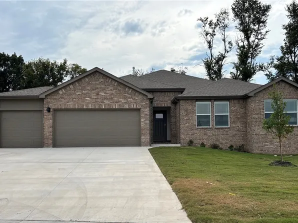 971 Pebble Dr, Prairie Grove, AR 72753
