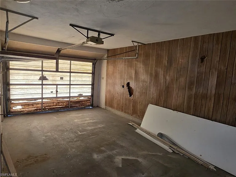 33 Broadway Cir — Photo 18