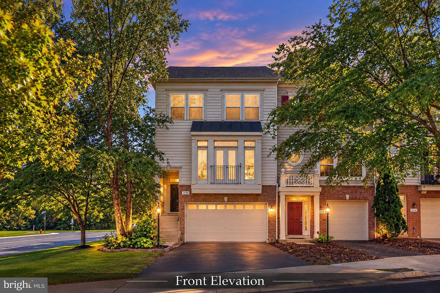 3 bed, 4.0 bath, 2384 sqft, $3,200 — Photo 1