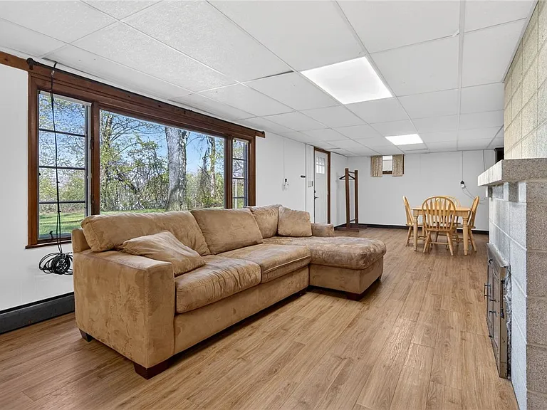 11 Forest Ln — Photo 18