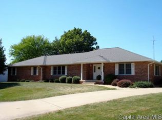 1976 Patterson Dr, Galesburg, IL 61401