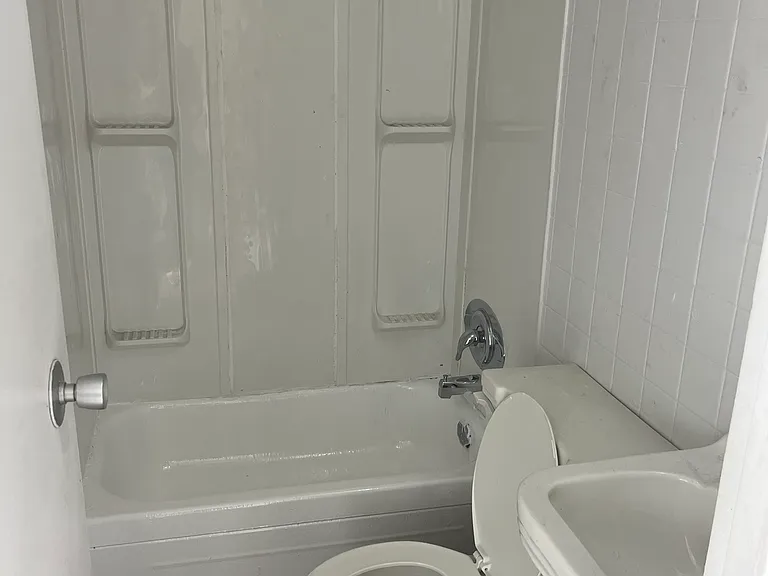 229 Edmund St #205 — Photo 4