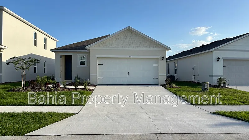 Bradbury Creek — Photo 1
