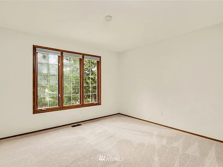 18630 NE 194th St — Photo 21