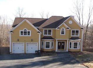 93 Mountain Rd, Bloomingburg, NY 12721