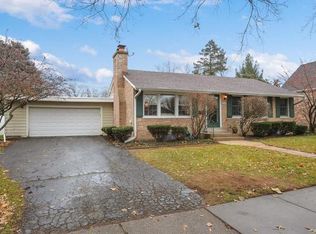 315 N Schiller St, Palatine, IL 60067