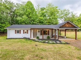 112 Mallard Ln, Dobson, NC 27017