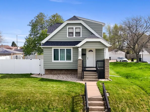 1217 Marion AVENUE, South Milwaukee, WI 53172