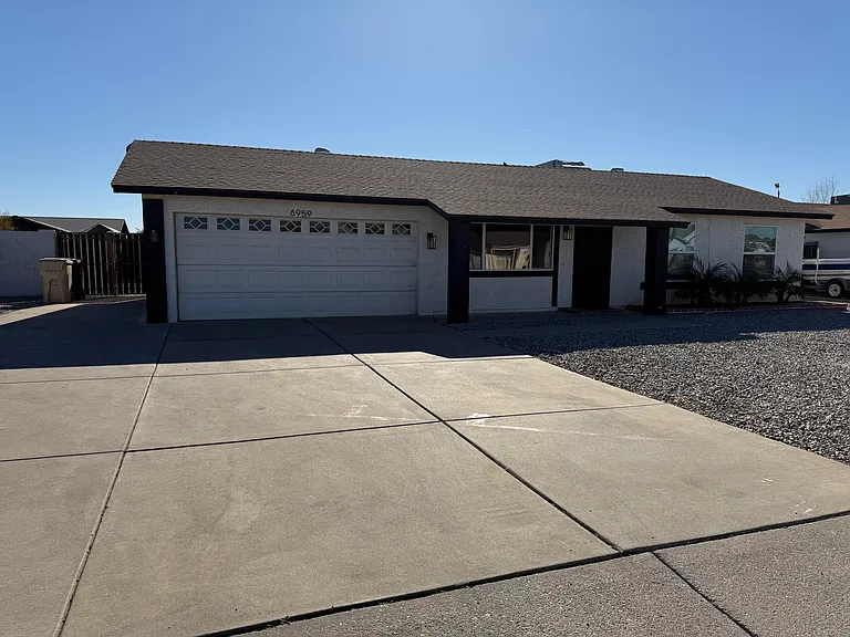 6959 W Mountain View Rd — Photo 22
