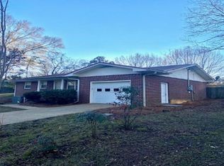 18 3rd St SW, Wedowee, AL 36278