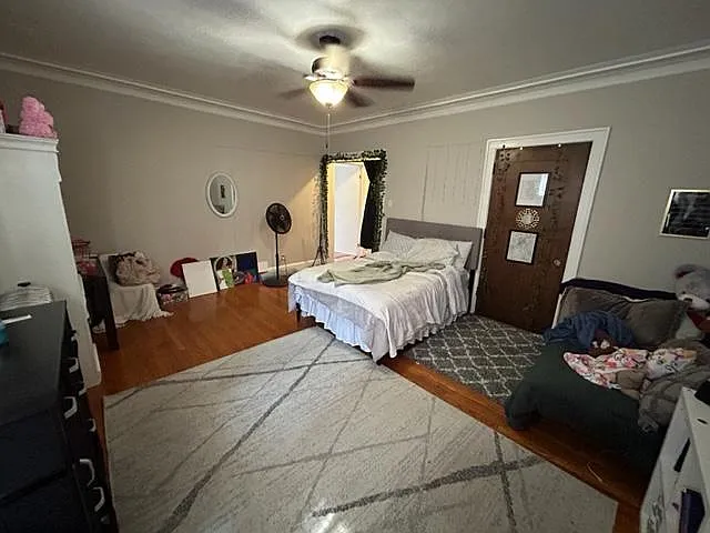1154 W Lunt Ave #211 — Photo 2