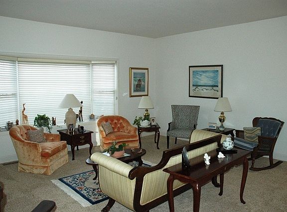 2nd image of 709 Village Dr