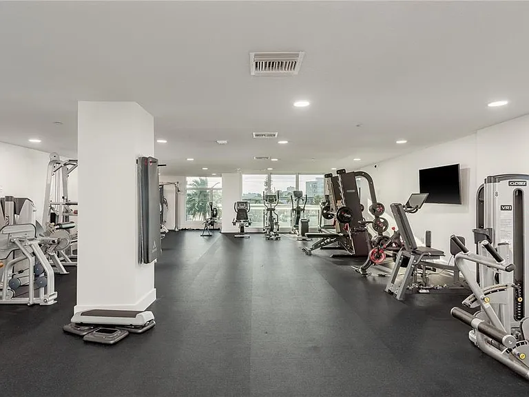415 Island Way #402 — Photo 33