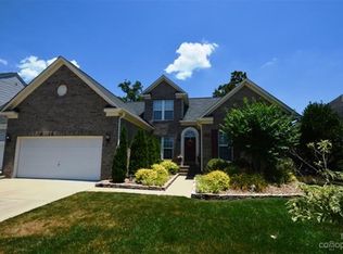 11239 Winget Pond Rd, Charlotte, NC 28278
