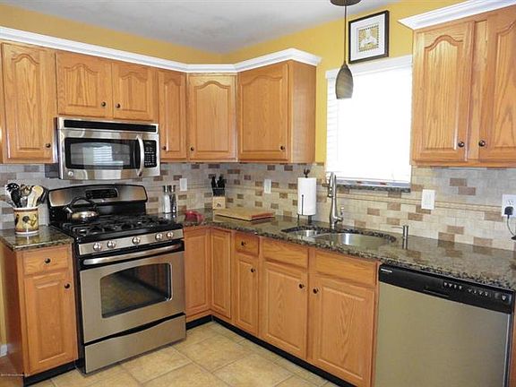 5th image of 9 Wellington Ln