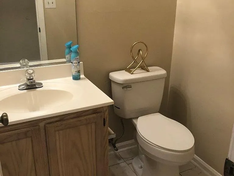 820 E Willow Point Pl — Photo 10