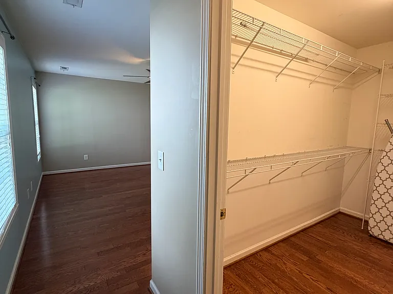 4566 Woodway Dr — Photo 19