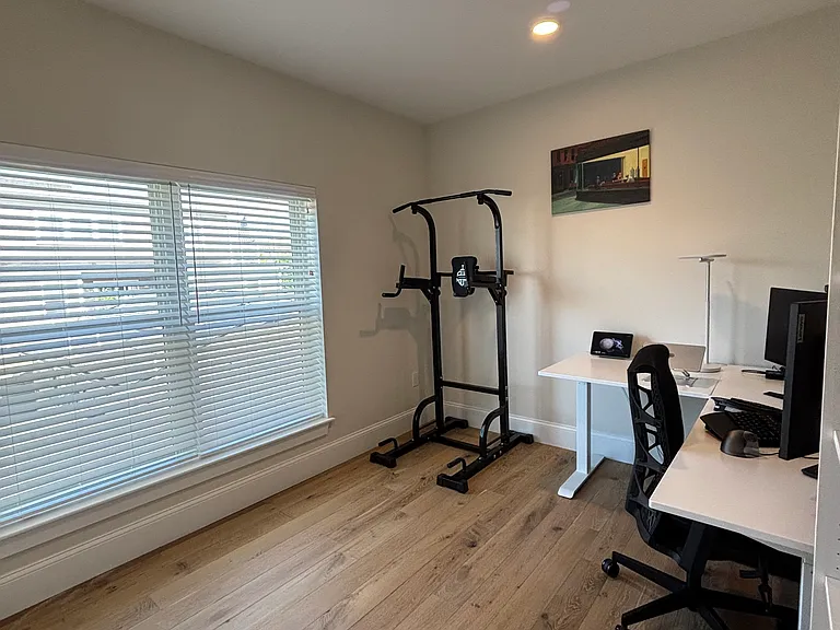 27 Washington St #302 — Photo 4